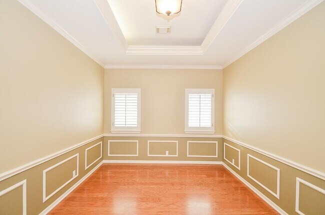 Building Photo - 46 Grants Lake Cir