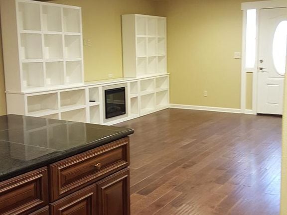 Building Photo - 21309 E 50th Ave