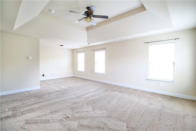 Building Photo - 1143 Park Hollow Ln NE