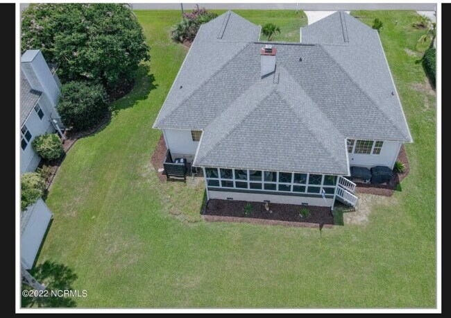 Building Photo - 211 Palmer Way