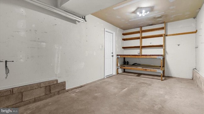 Building Photo - 8009 Nolcrest Rd