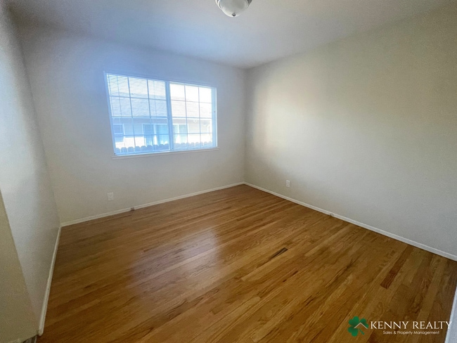 Building Photo - Spacious Four Bedroom Home in Westborough Neighborhood in South San Francisco