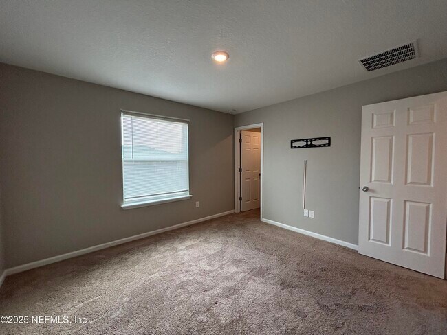 Building Photo - 9798 Fiddleback Ln