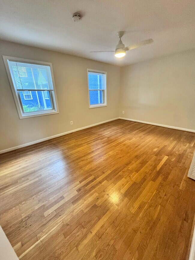 Building Photo - 9424 Adelphi Rd