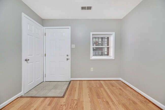 Building Photo - 408 Rhode Island Ave NW