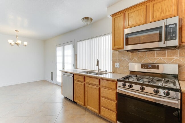 Building Photo - SPACIOUS 3BEDROOM TOWNHOUSE IN 89103 * COMING SOON *