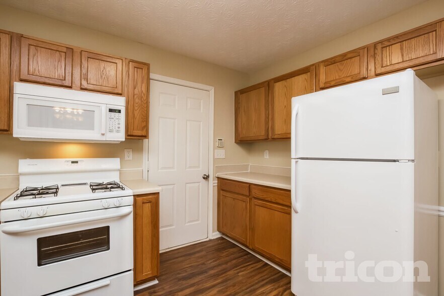 Building Photo - 4247 Gray Raptor Ct