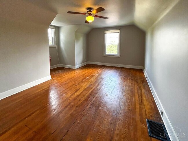 Building Photo - 3289 Van Zandt Dr