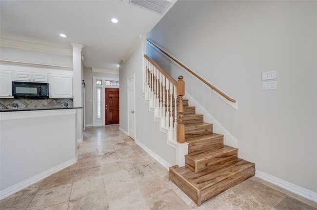 Building Photo - 1811 Gentryside Dr