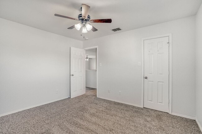 Building Photo - Charming & Spacious 4 Bedroom 2 and Half bath Home with Open Living, Modern Updates, and Private ...