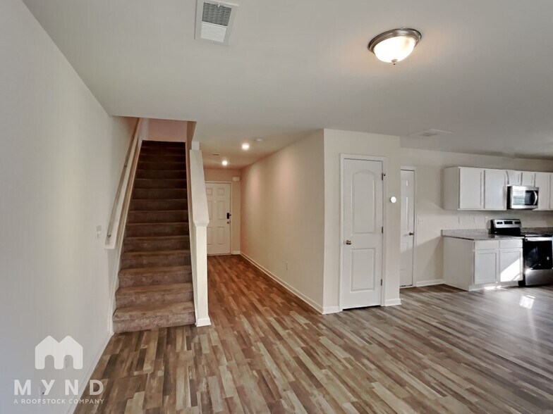 Building Photo - 418 Jada Ln