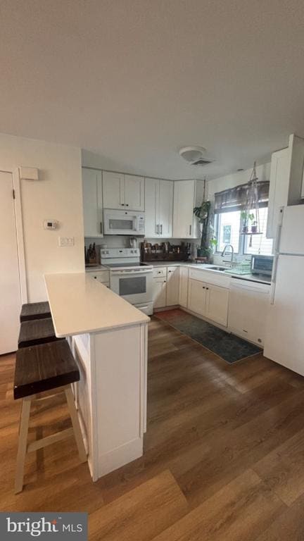 Building Photo - 4000 Bayshore Ave