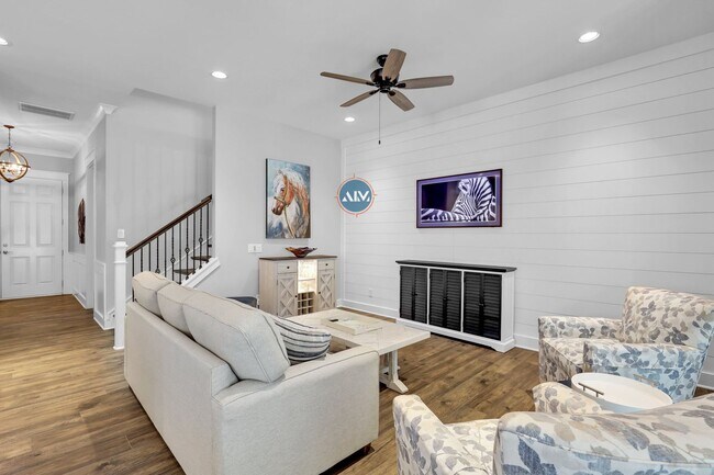 Building Photo - Beautiful custom home in Hampton Lake!