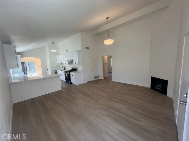 Building Photo - 21475 Aguilar