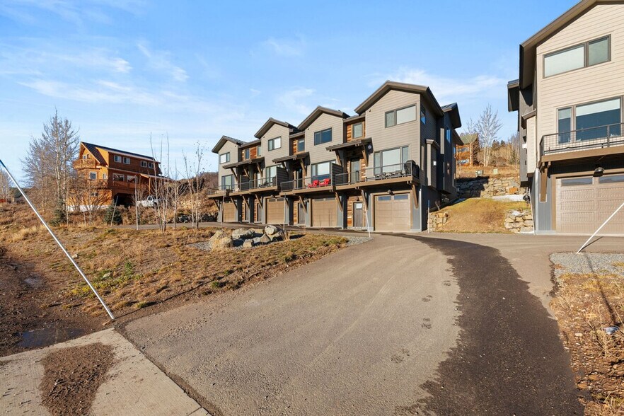 Building Photo - 85 Haverly St