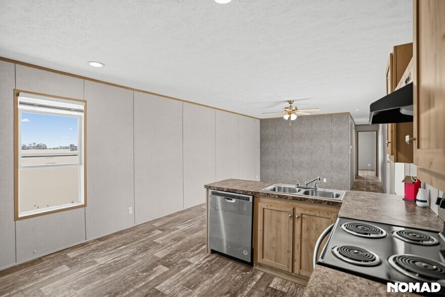 Building Photo - 15833 Co Rd 1030