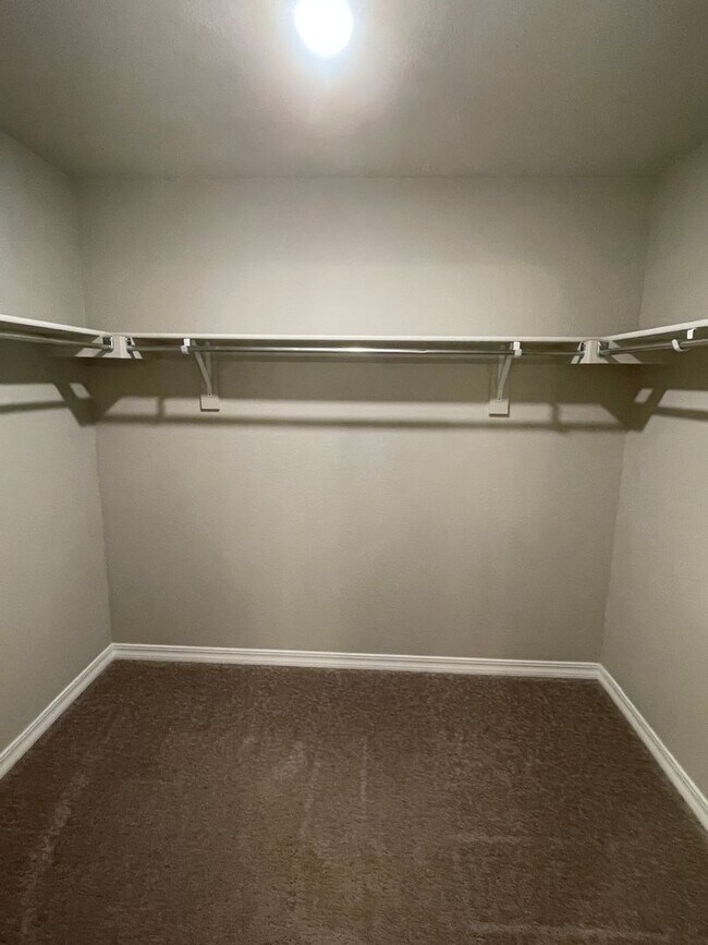 Building Photo - Corner Lot Comfort in Lorson Ranch – 3BD w...