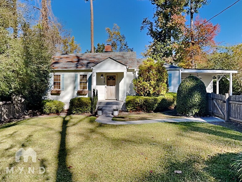 Primary Photo - 3120 Skyland Dr NE