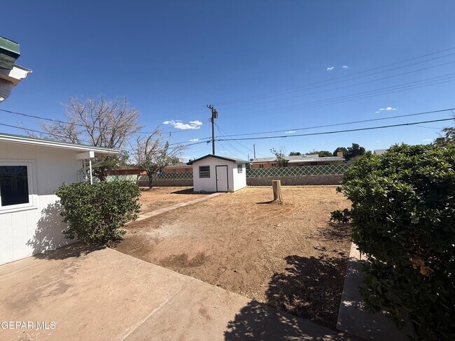 Building Photo - 5704 Sage Ct