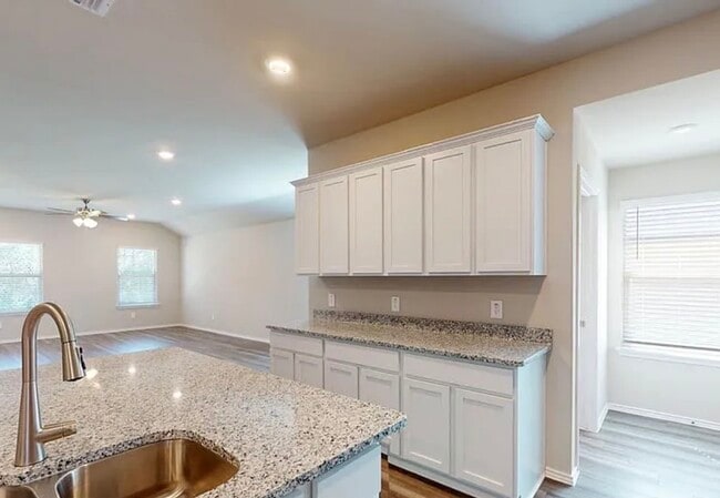 Building Photo - 10201 Altair Dr