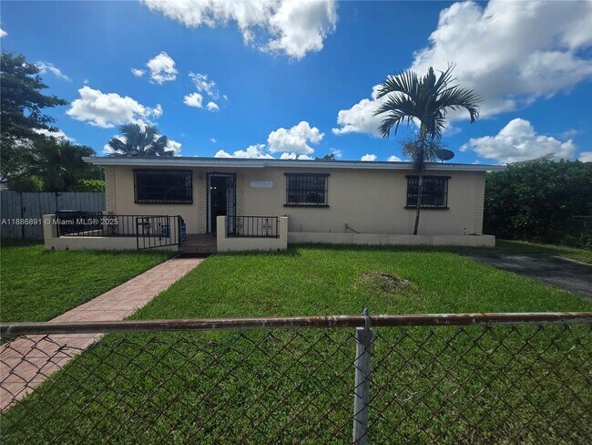 Primary Photo - 11500 SW 181st Terrace