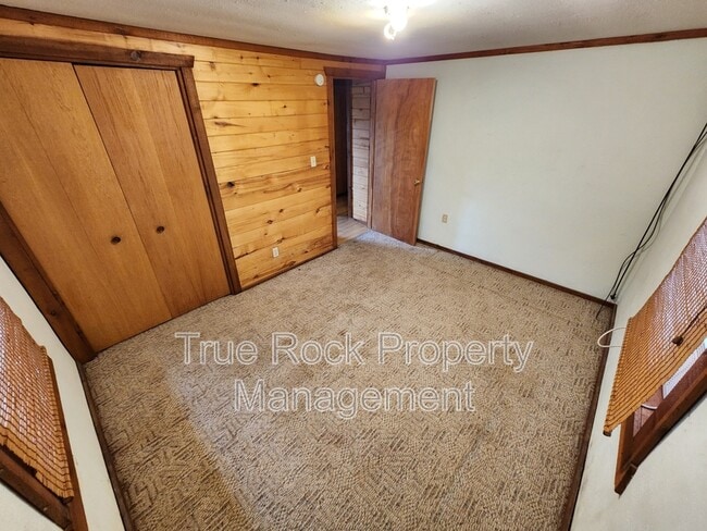 Building Photo - 18745 CR 3460