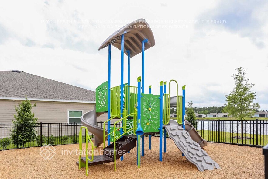 Building Photo - 7979 Thyme Trl