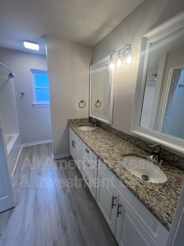 Building Photo - 384 Pristine Water Ln