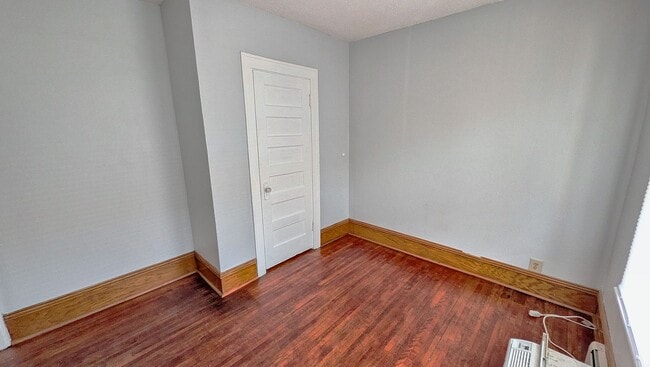 Building Photo - 1812 Golden Valley Rd