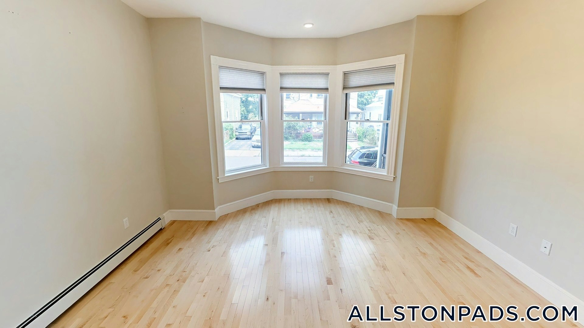 Building Photo - 45 Pratt St