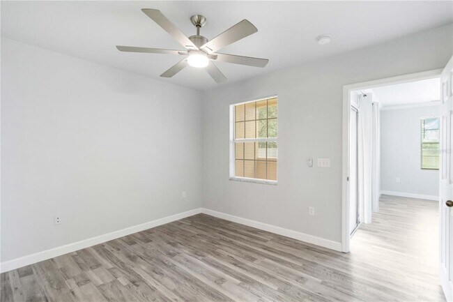 Building Photo - 1185 Villagio Cir
