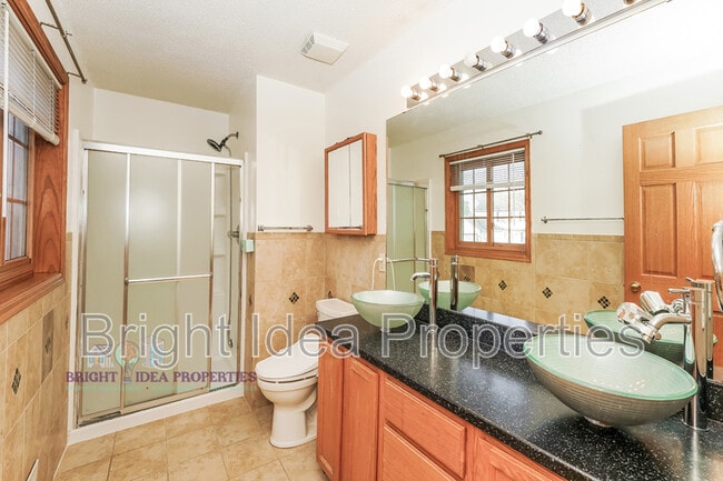 Building Photo - 631 Eagle Ridge Rd