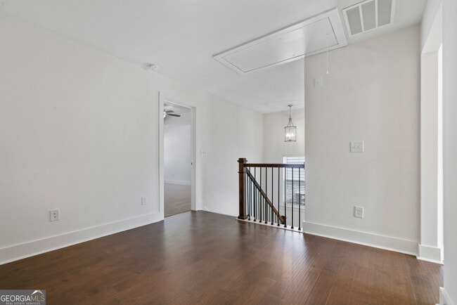 Building Photo - 64 Auburn Wds Dr