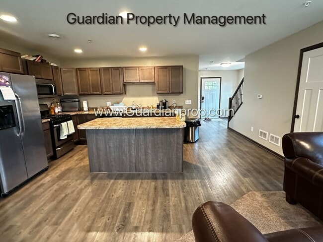 Primary Photo - Lakeville Corner Unit, Walk out Patio, 2 Car Garage, W/D on Upper Level, 2.5 Baths