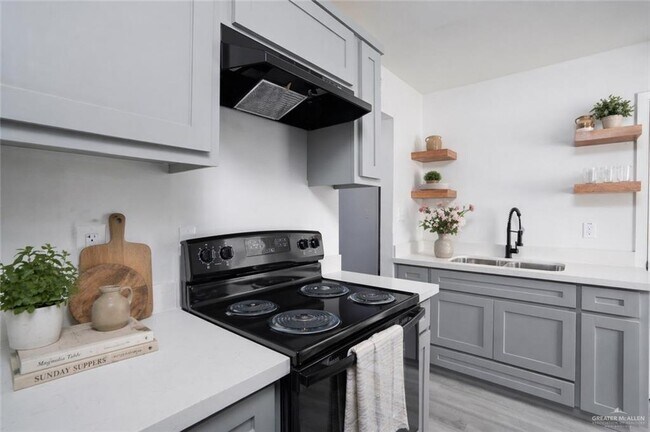 Building Photo - 23 Shasta Ave