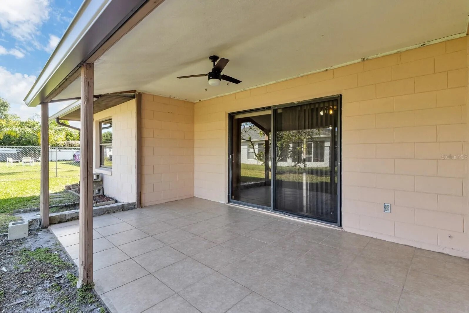 Building Photo - 378 Dundee Dr