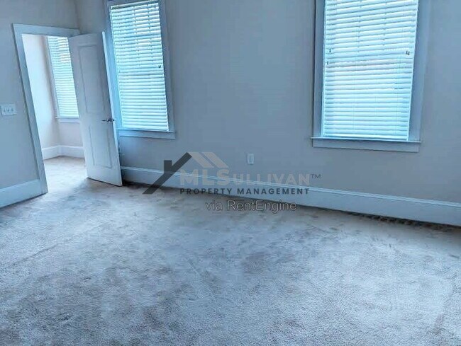 Building Photo - 375 Avett Dr