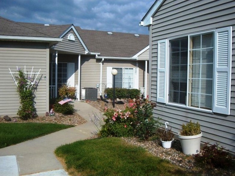 The Cottages of Pleasant Hill 555 N Walnut Blvd Pleasant Hill IA 50327 Apartment Finder