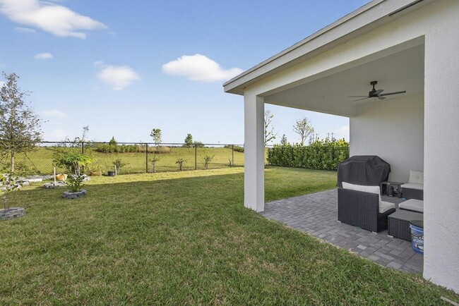 Building Photo - 1446 Tangled Orch Trce