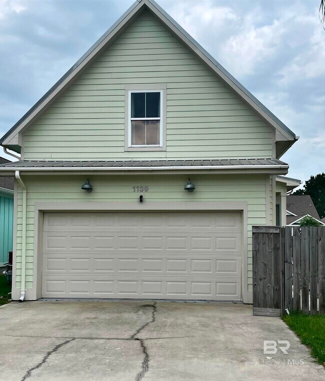 Building Photo - 1139 Pink Poppy Ln