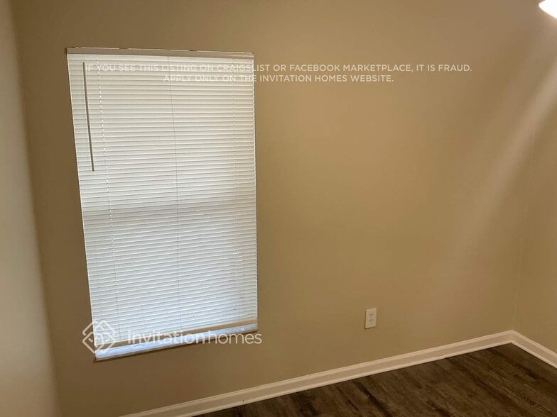 Building Photo - 10207 Hunters Haven Blvd