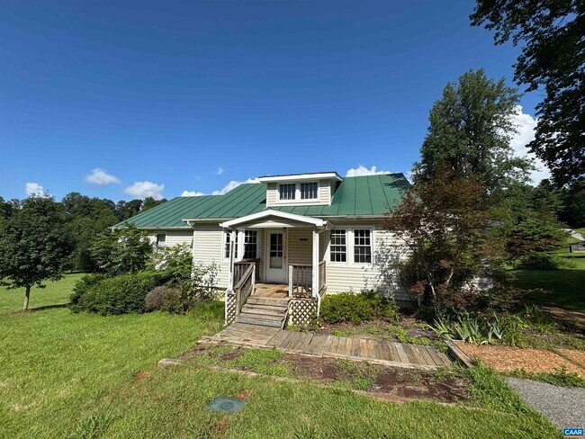 Primary Photo - 85 Riverfield Farm Ln