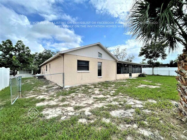 Building Photo - 7328 Bent Oak Dr