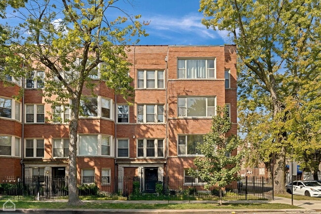 Primary Photo - 6200 S Evans Ave