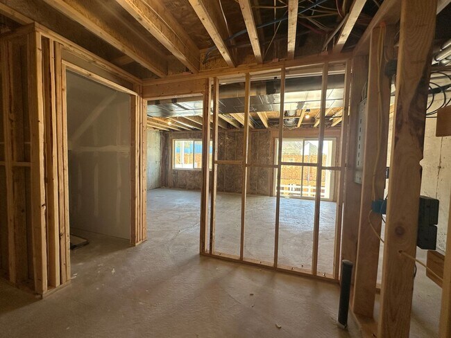 Building Photo - 5280 Acacia Dr