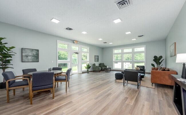 Building Photo - 2372 Beckwith Dr