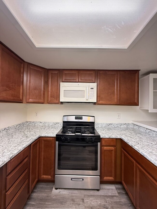 Building Photo - Old Orcutt Two Story Condo with One Car Ga...