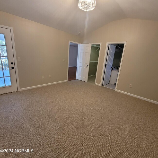 Building Photo - 7800 Cypress Island Dr