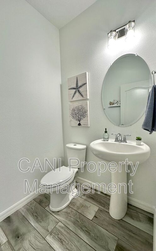 Building Photo - 17691 Passionflower Cir