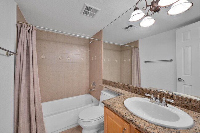 Building Photo - 1515 E Broward Blvd